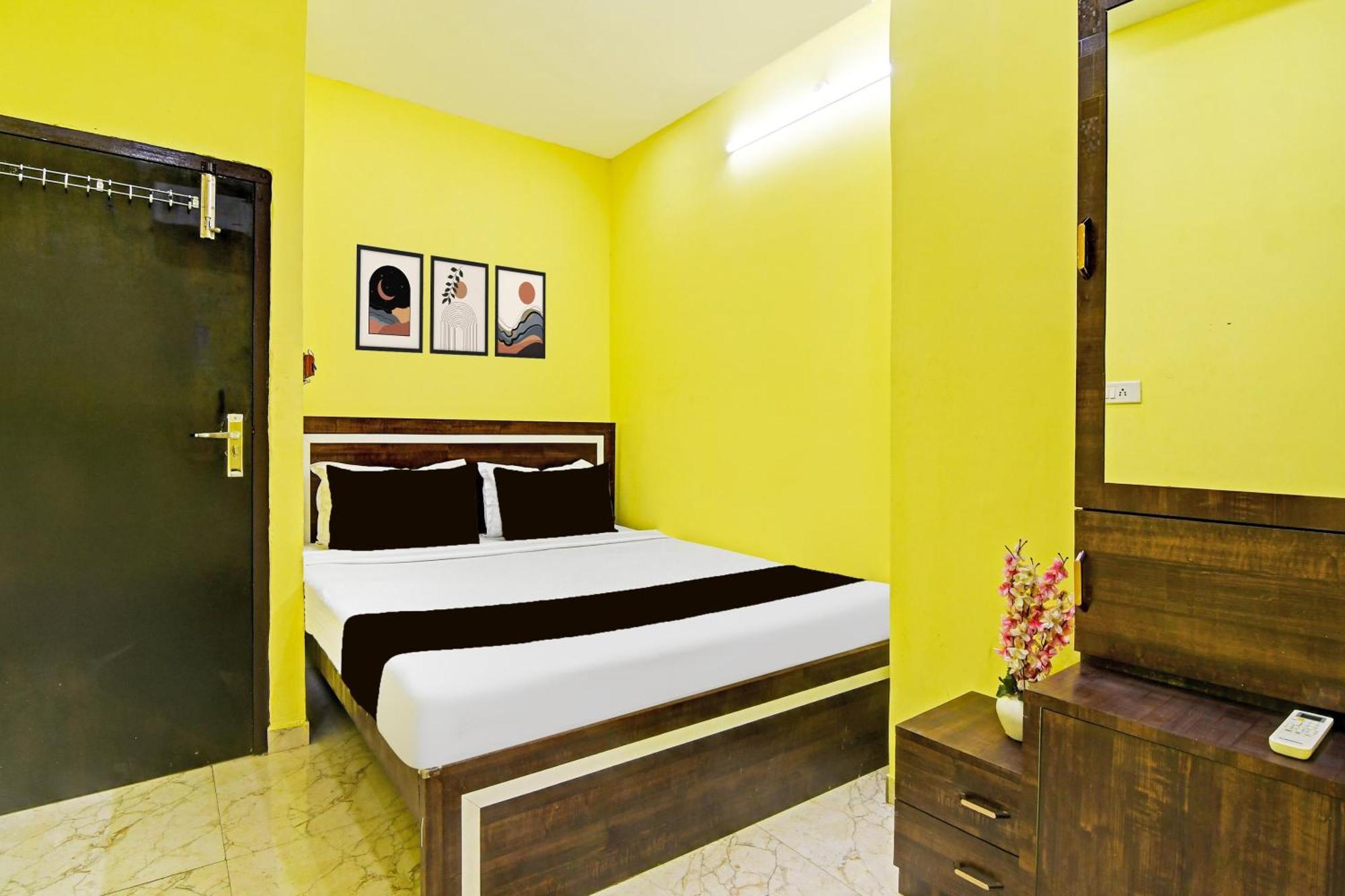 Hotel O Marquis Guest House Колката Екстериор снимка